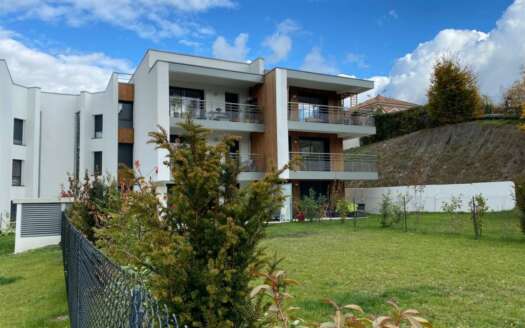 BRIE-ET-ANGONNES – Appartement T4 de 83 m² avec garage