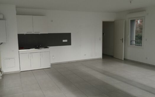 * Appartement T3 de 68 m² avec Terrasse